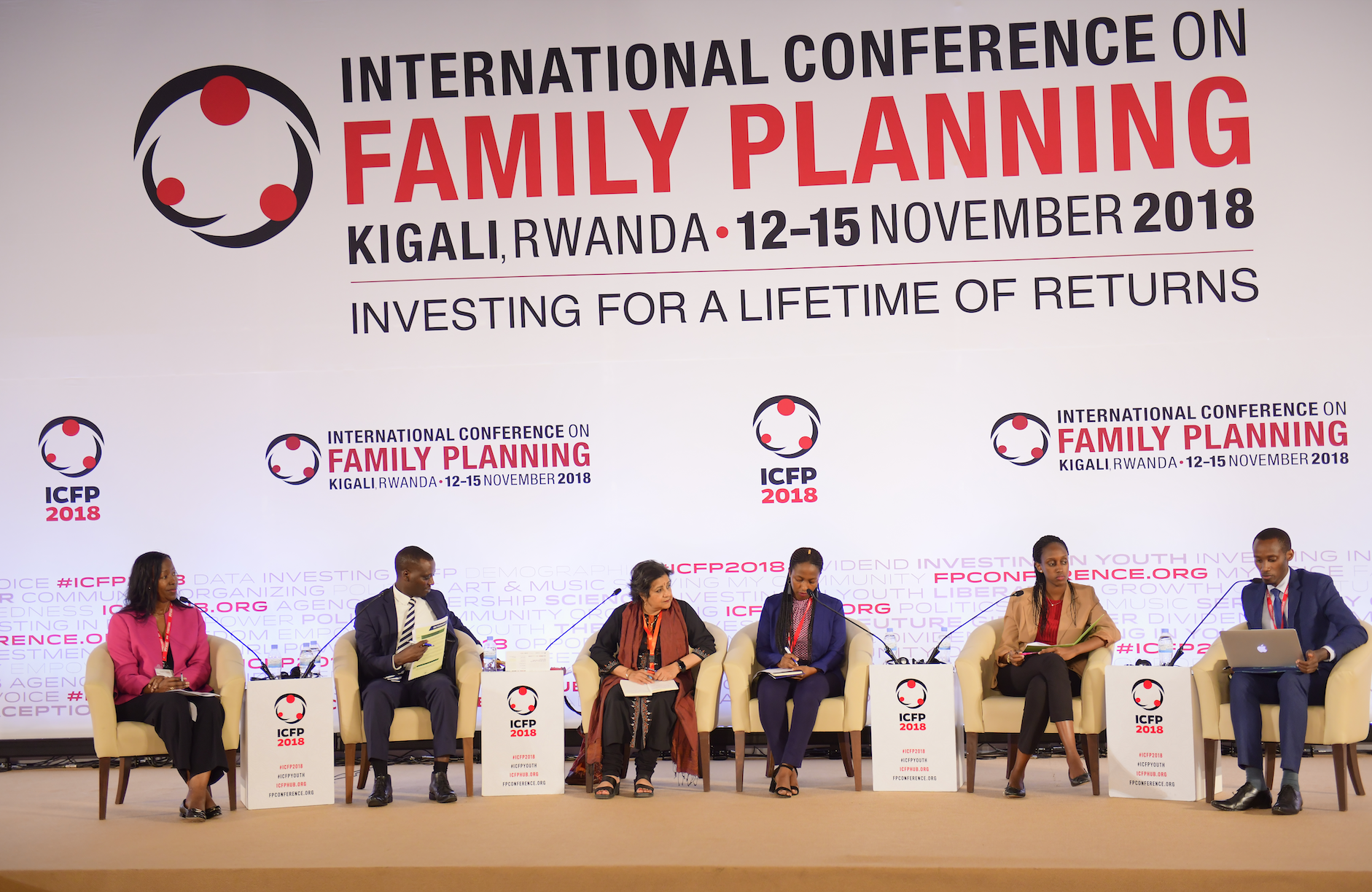Dividendo demográfico Hechos destacados de la 5ª Conferencia Internacional sobre Planificación Familiar